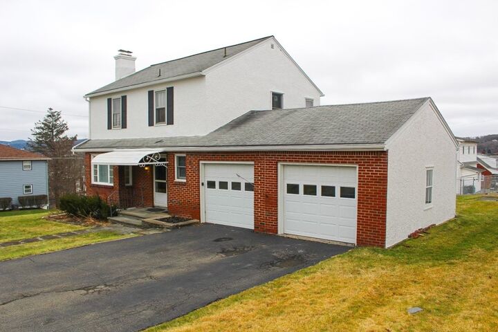 3 bed Endwell home for sale 203 Pierce Street, Endwell, NY 13760