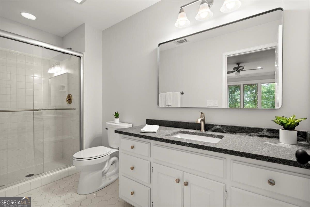 Property Photo:  5820 Winterthur Drive  GA 30328 