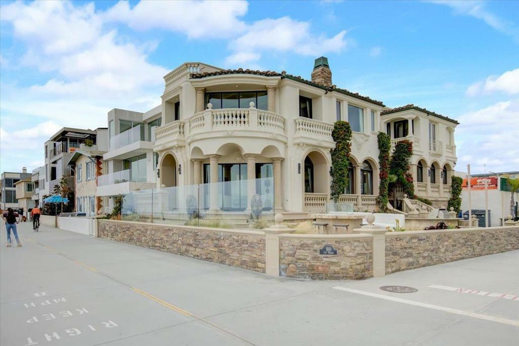 Property Photo: 100 The Strand CA 90254
