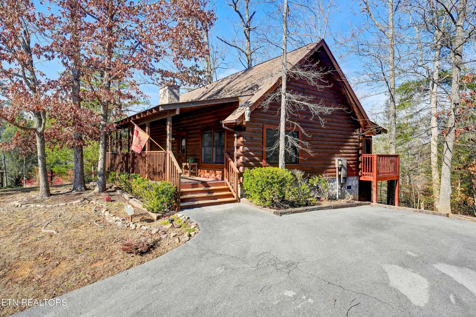 Property Photo:  702 Harrier Ct Way  TN 37863 