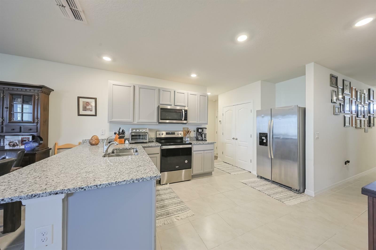 Property Photo:  5394 Arlington River Drive  FL 33811 