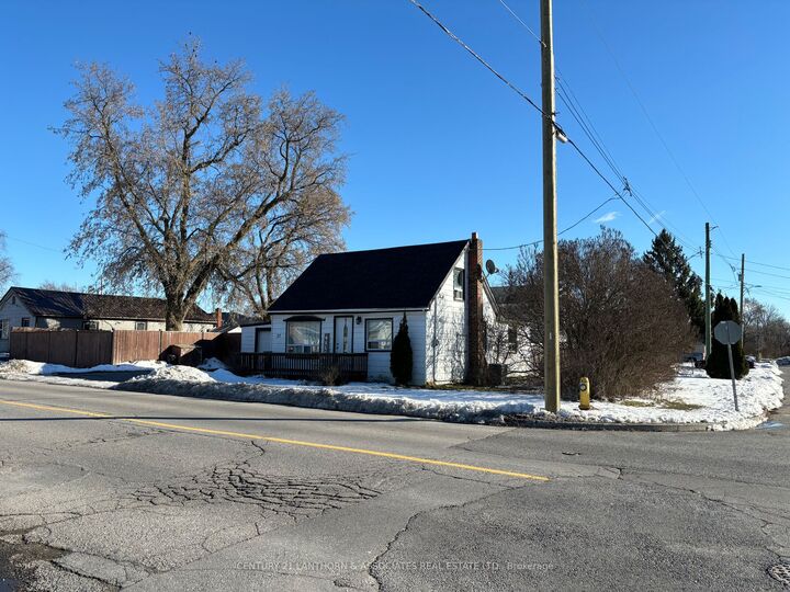 Property Photo: 27 North Murray St ON K8V 2E2