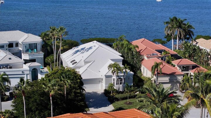 Property Photo:  3572 Fair Oaks Way  FL 34228 