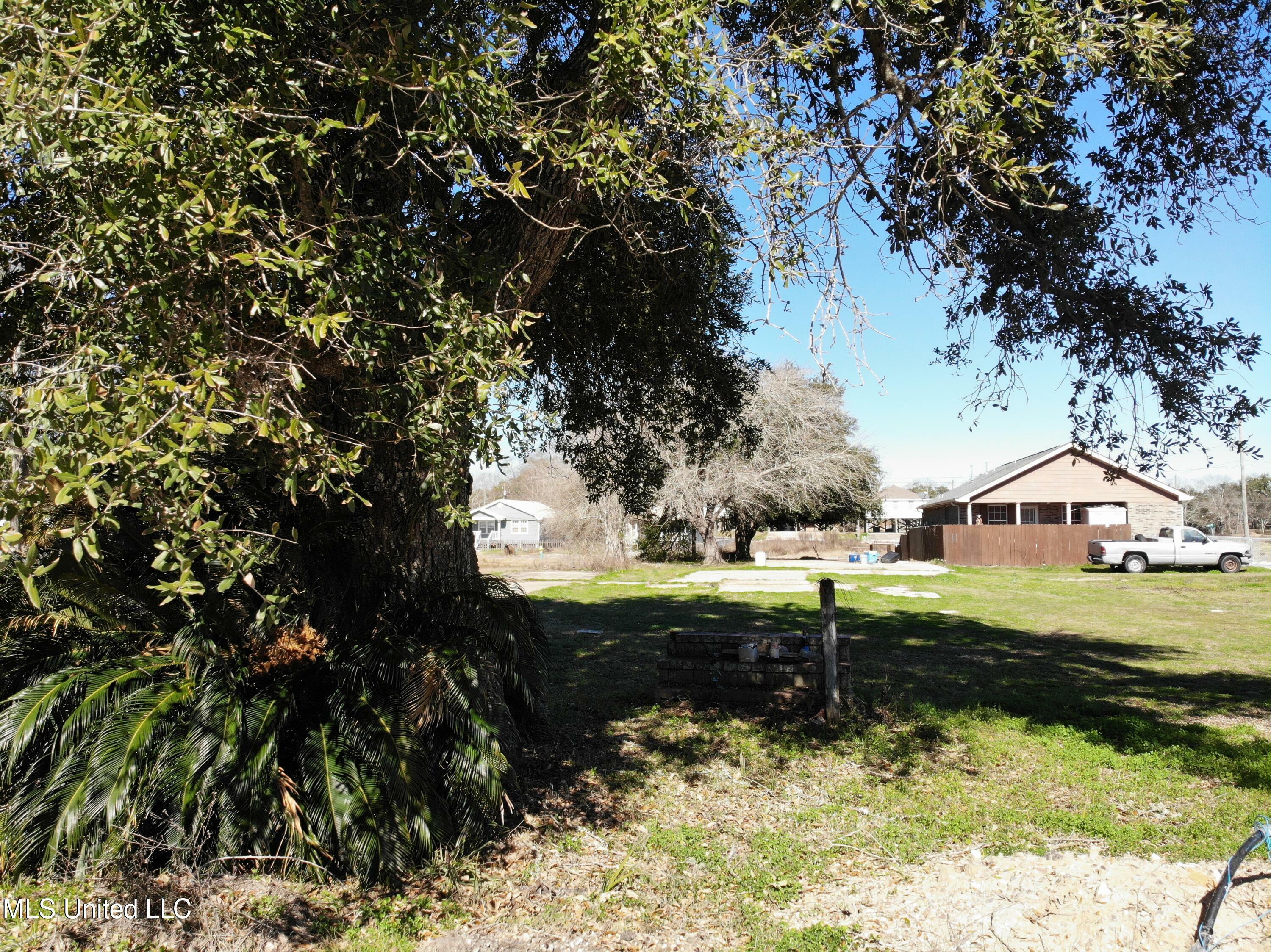 Property Photo:  404 Howard Avenue  MS 39530 