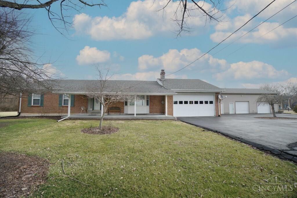 Property Photo:  8475 Roachester Cozaddale Road  OH 45162 