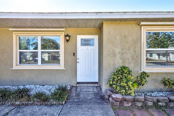 Property Photo:  2009 Donegal Court  FL 34677 