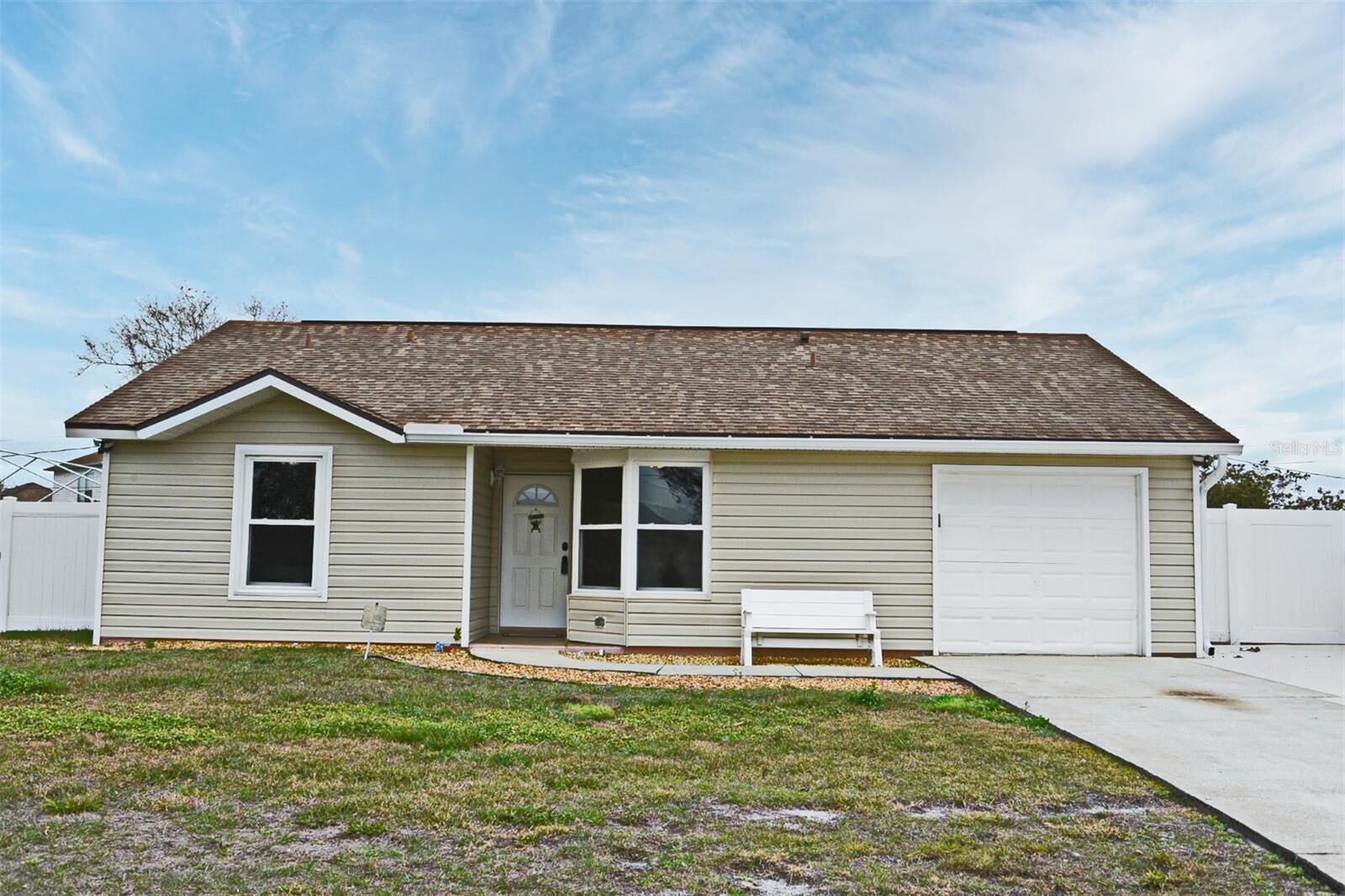Property Photo:  2247 Matthew Circle  FL 32738 