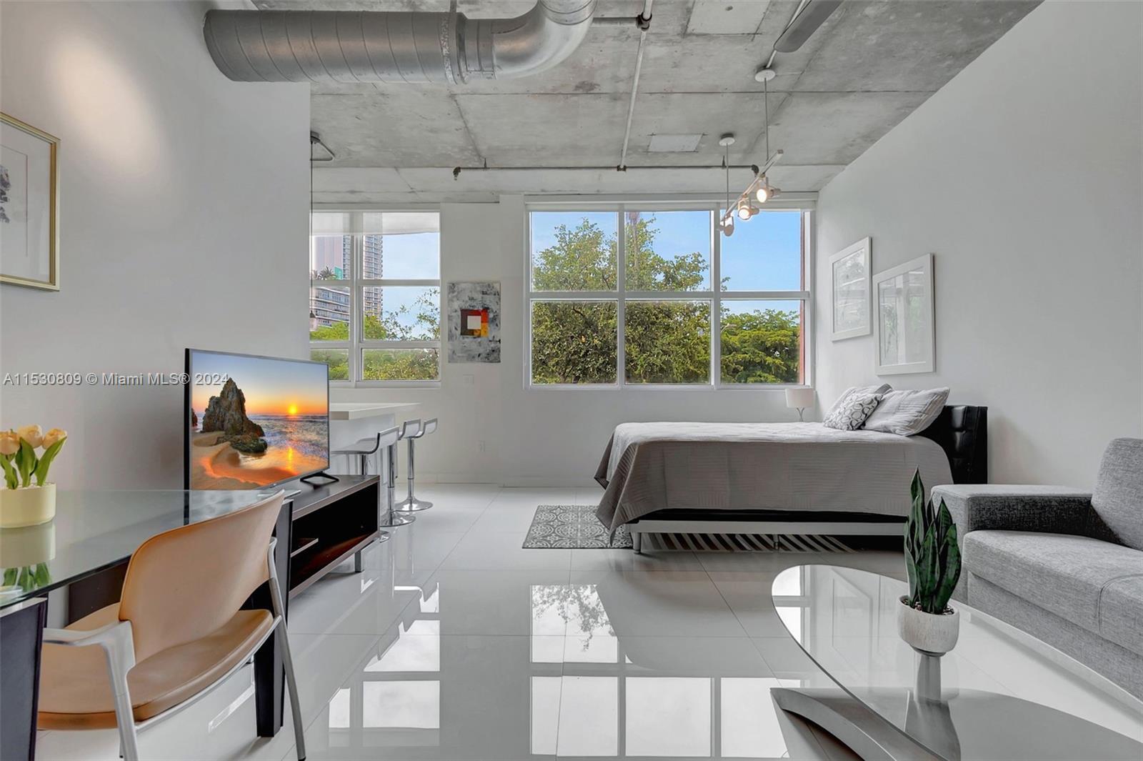 2001 Biscayne Blvd 3213  Miami FL 33137 photo