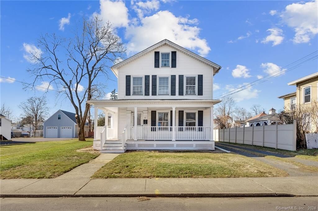 Property Photo:  27 Canal Street 1  CT 06062 