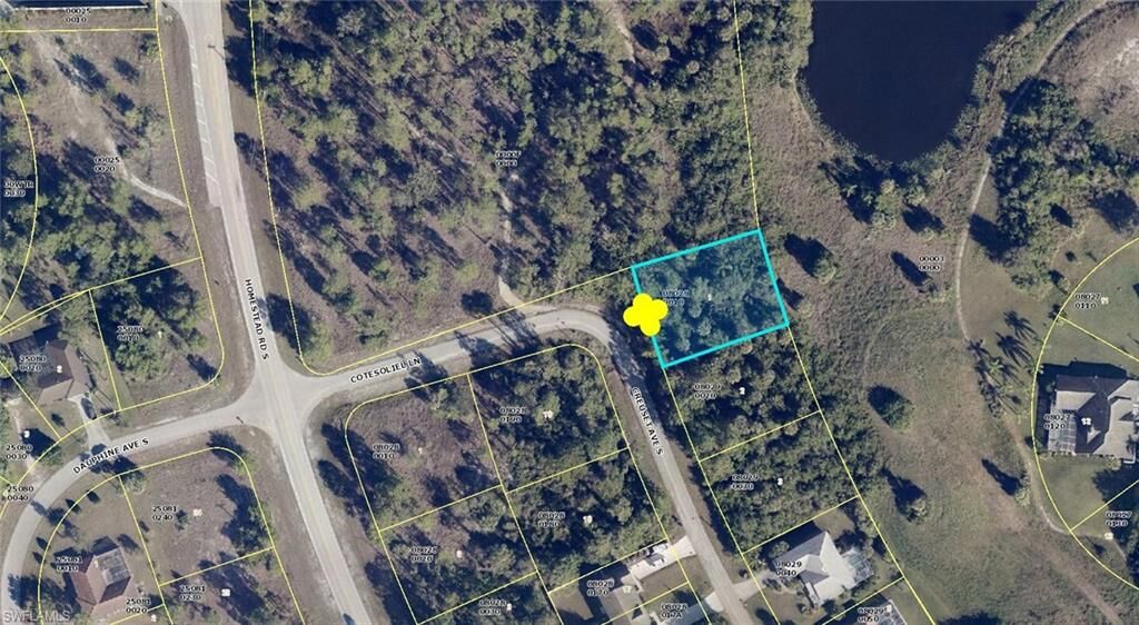 Property Photo: 617 Creuset Ave S FL 33974