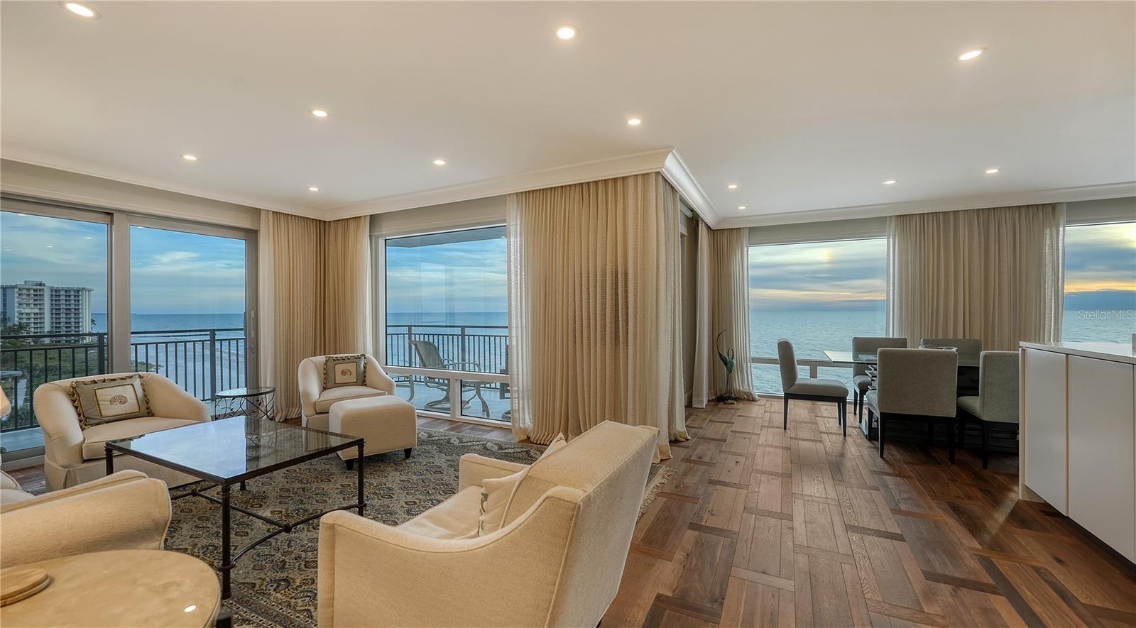 Property Photo: 2525 Gulf Of Mexico Drive 7A FL 34228