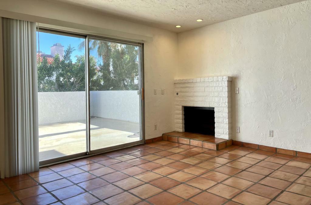 Property Photo:  280 S Avenida Caballeros 209  CA 92262 