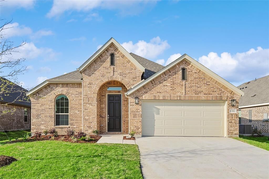 Property Photo:  13061 Yellowstone Way  TX 76227 