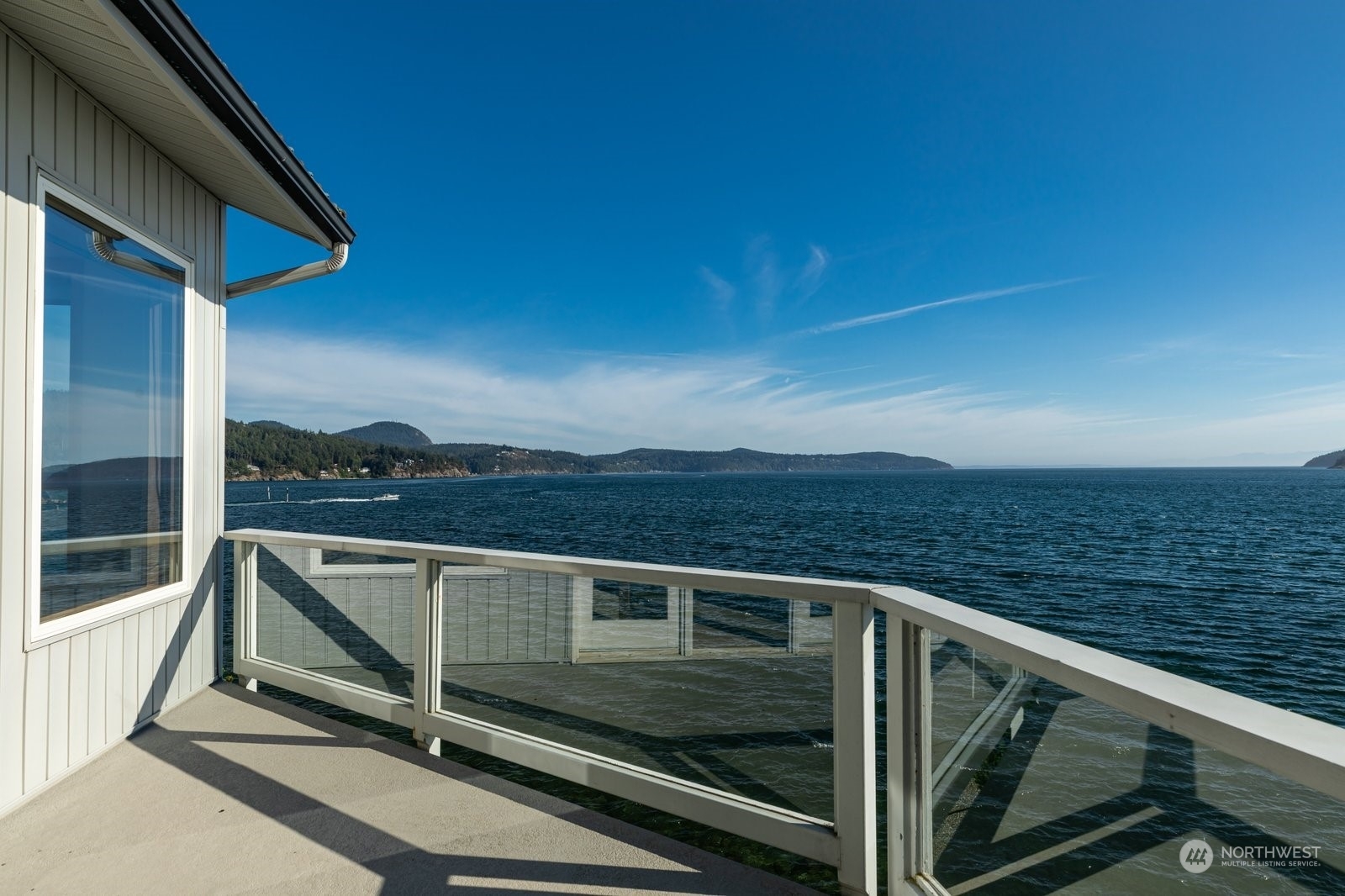Property Photo:  2401 Skyline Way 203E  WA 98221 