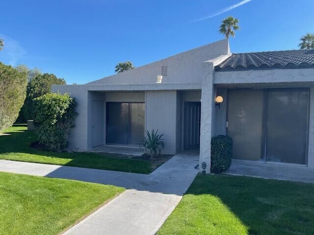Property Photo:  2560 N Whitewater Club Drive B  CA 92262 