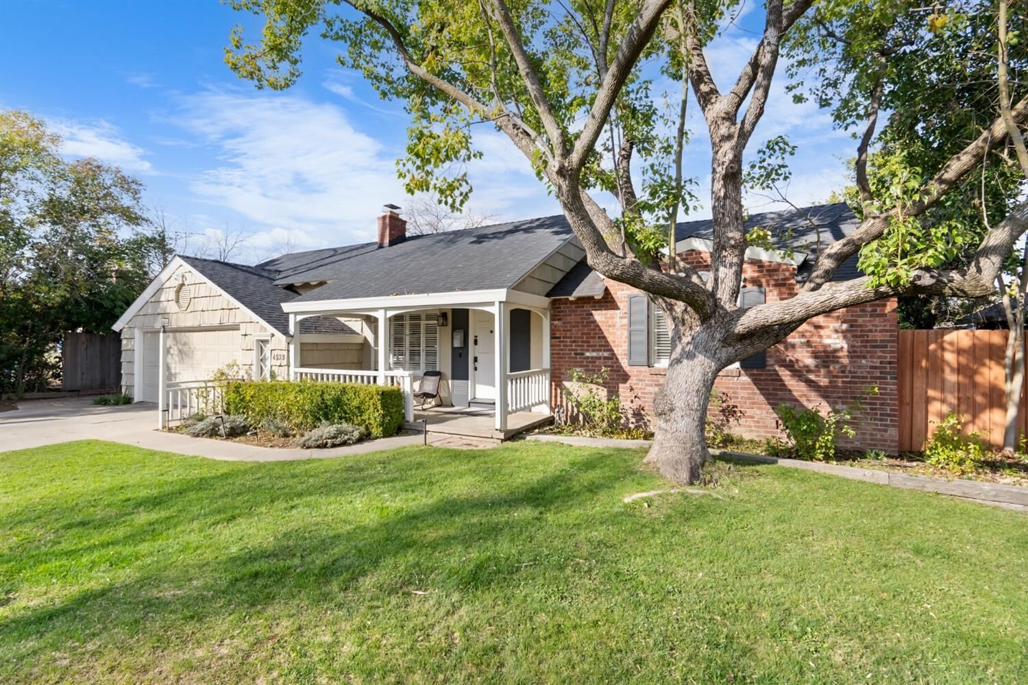 Property Photo:  4539 Laurelwood Way  CA 95864 