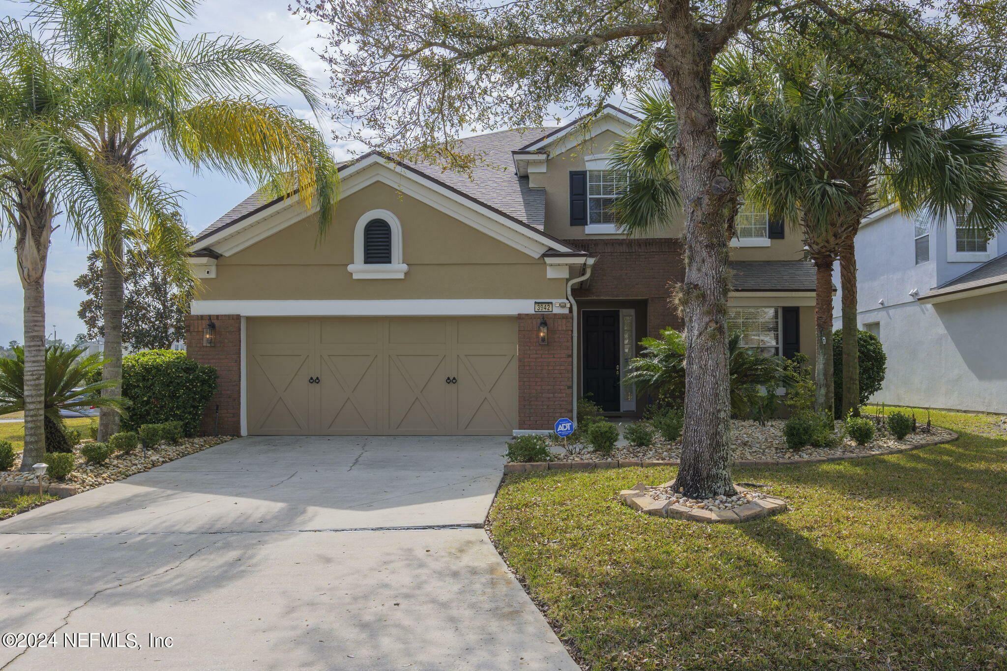 Property Photo:  3942 Hillstead Lane  FL 32216 