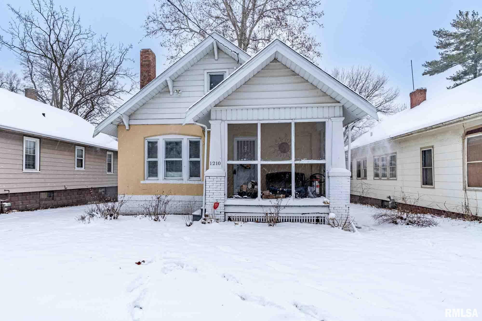 Property Photo:  1210 E Willcox Avenue  IL 61603 