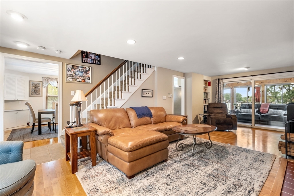 Property Photo: 39 Bay View Dr MA 01545