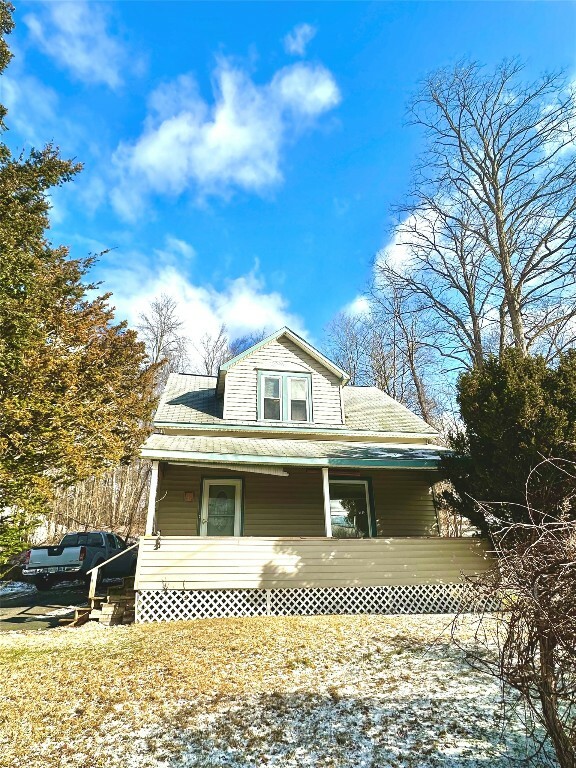 Property Photo:  17 Barlow Road  NY 13904 