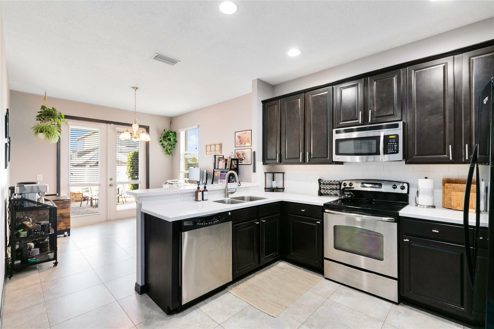 Property Photo:  5277 Northlawn Way  FL 32811 