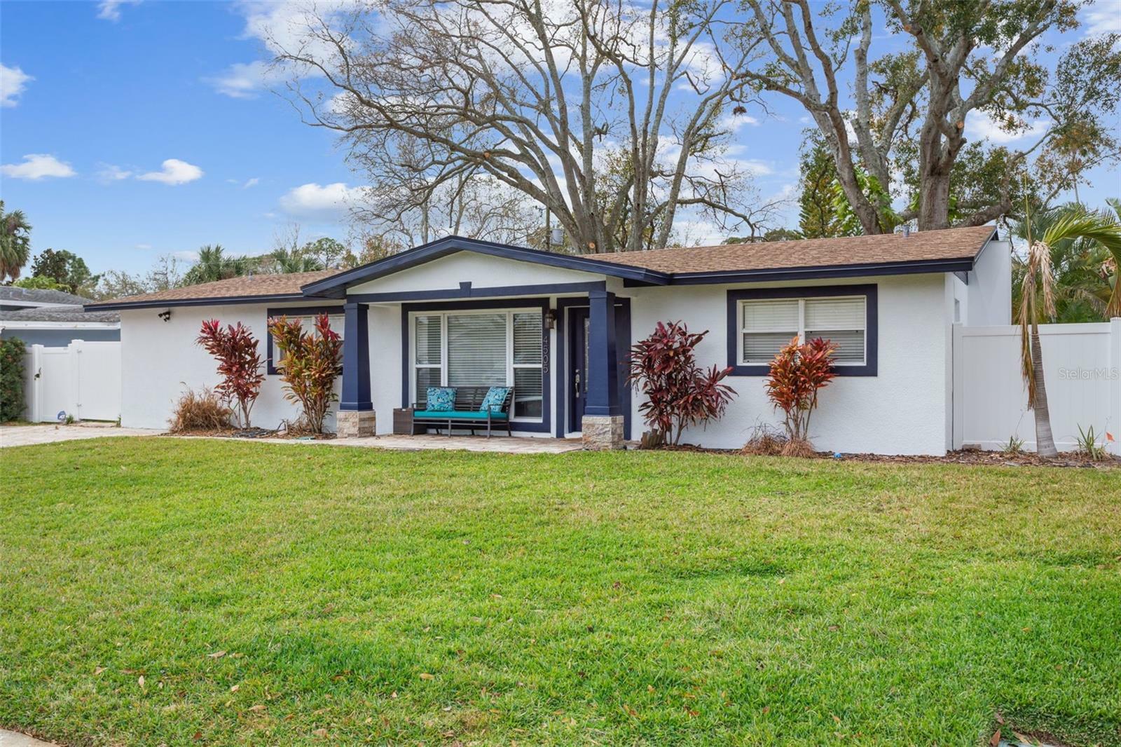 Property Photo:  4505 S Cooper Place  FL 33611 