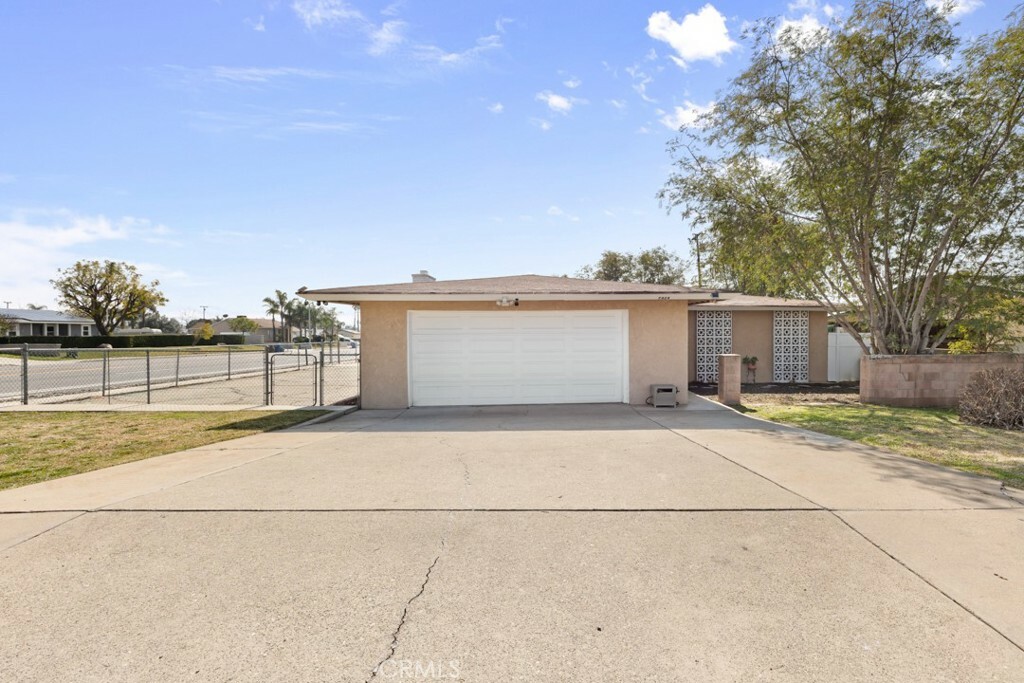 Property Photo:  7424 Palm Ave  CA 92346 