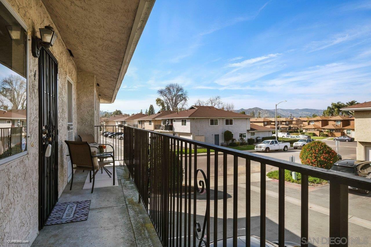 Property Photo:  12142 Orange Crest Ct 4  CA 92040 