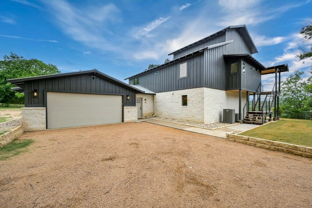 Property Photo:  2512 S Pace Bend  TX 78669 