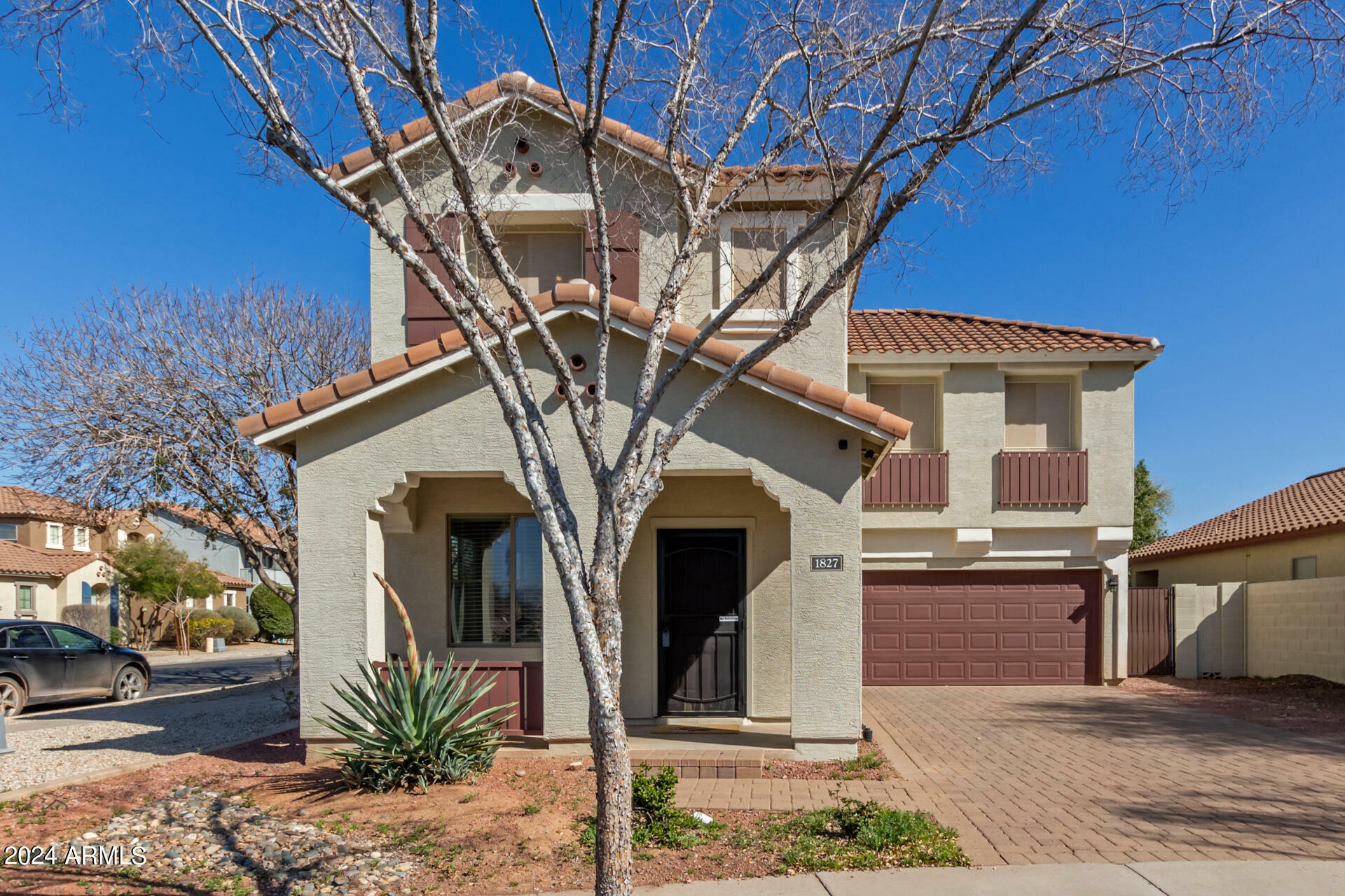 Property Photo:  1827 S Swan Drive  AZ 85295 