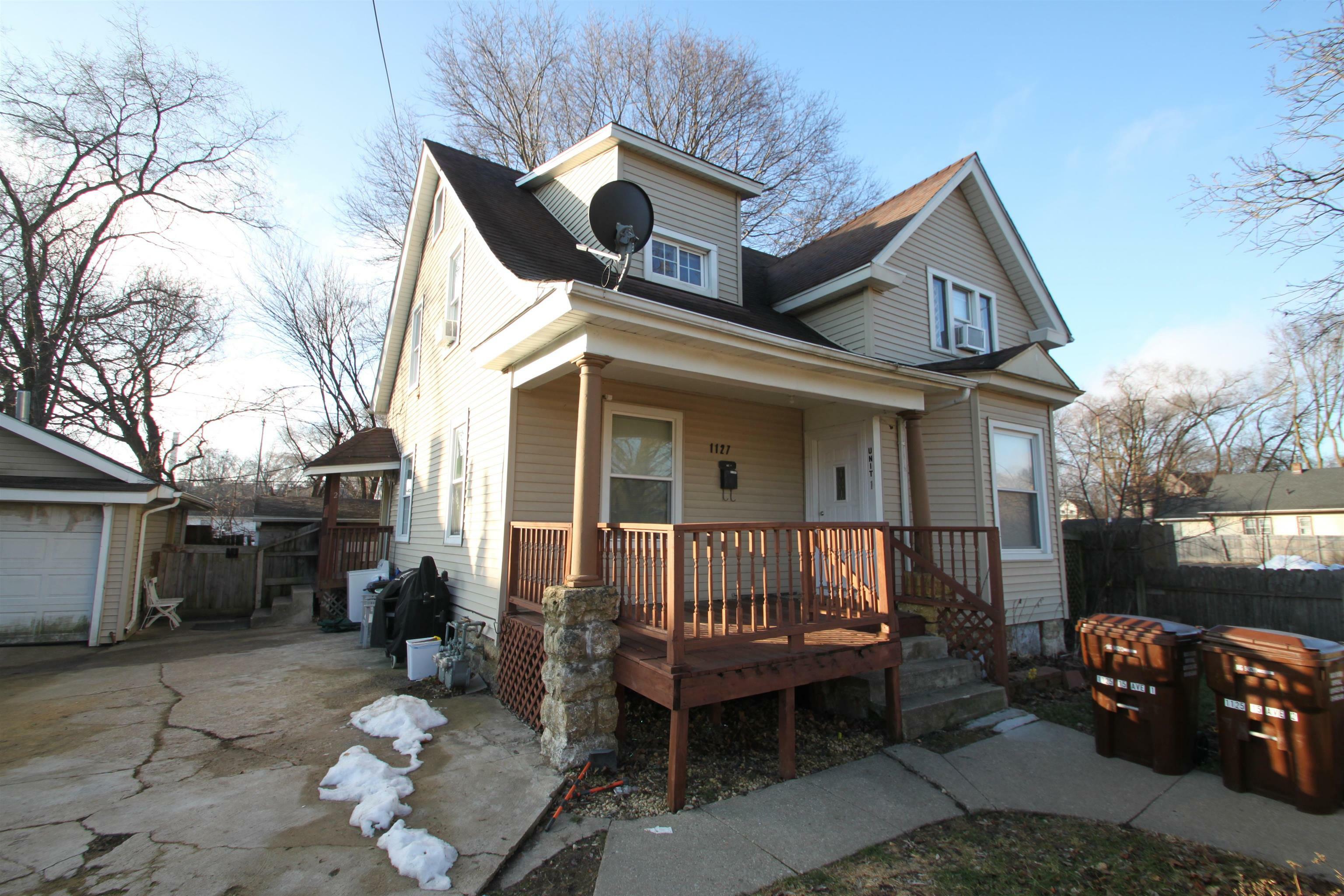 Property Photo:  1125 15th Avenue  IL 61104 