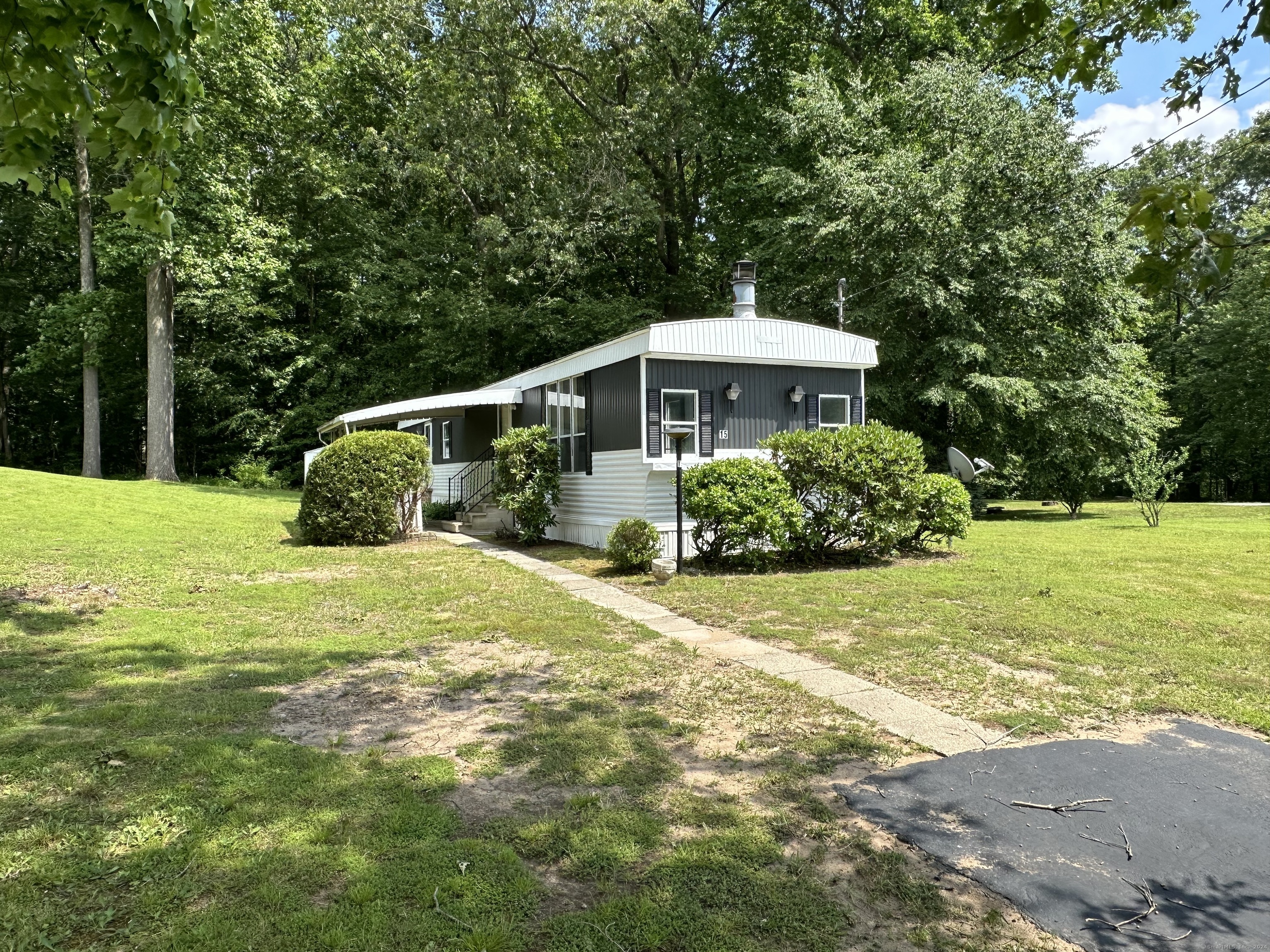 Property Photo:  15 Valley Lane  CT 06712 