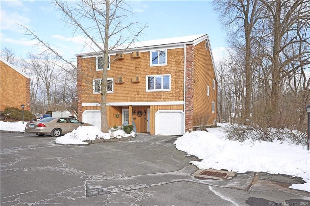 Property Photo: 39 Farmington Avenue C2 CT 06062