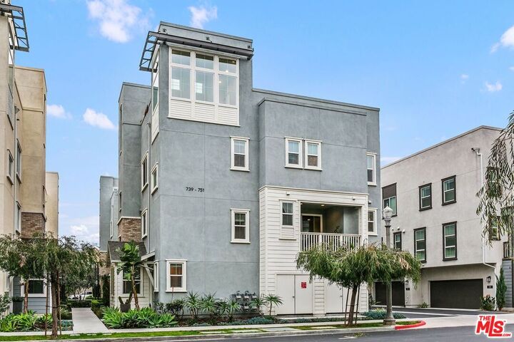 739  S Mosaic St  Anaheim CA 92805 photo