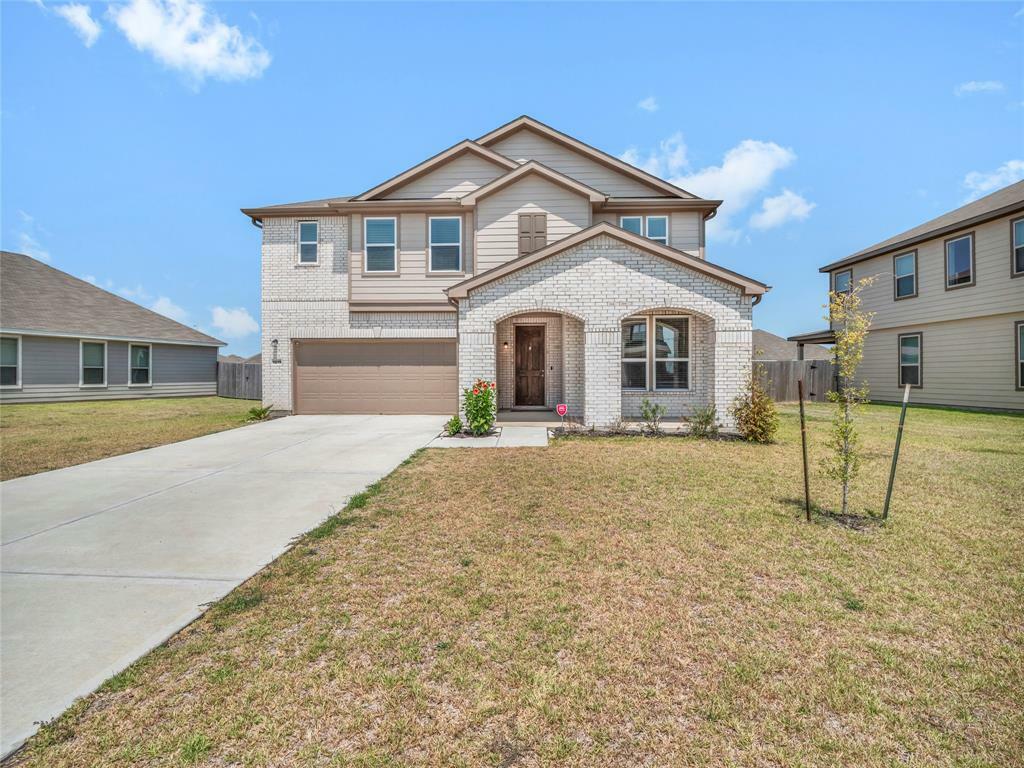 Property Photo: 1015 Valley Crest Lane TX 77568