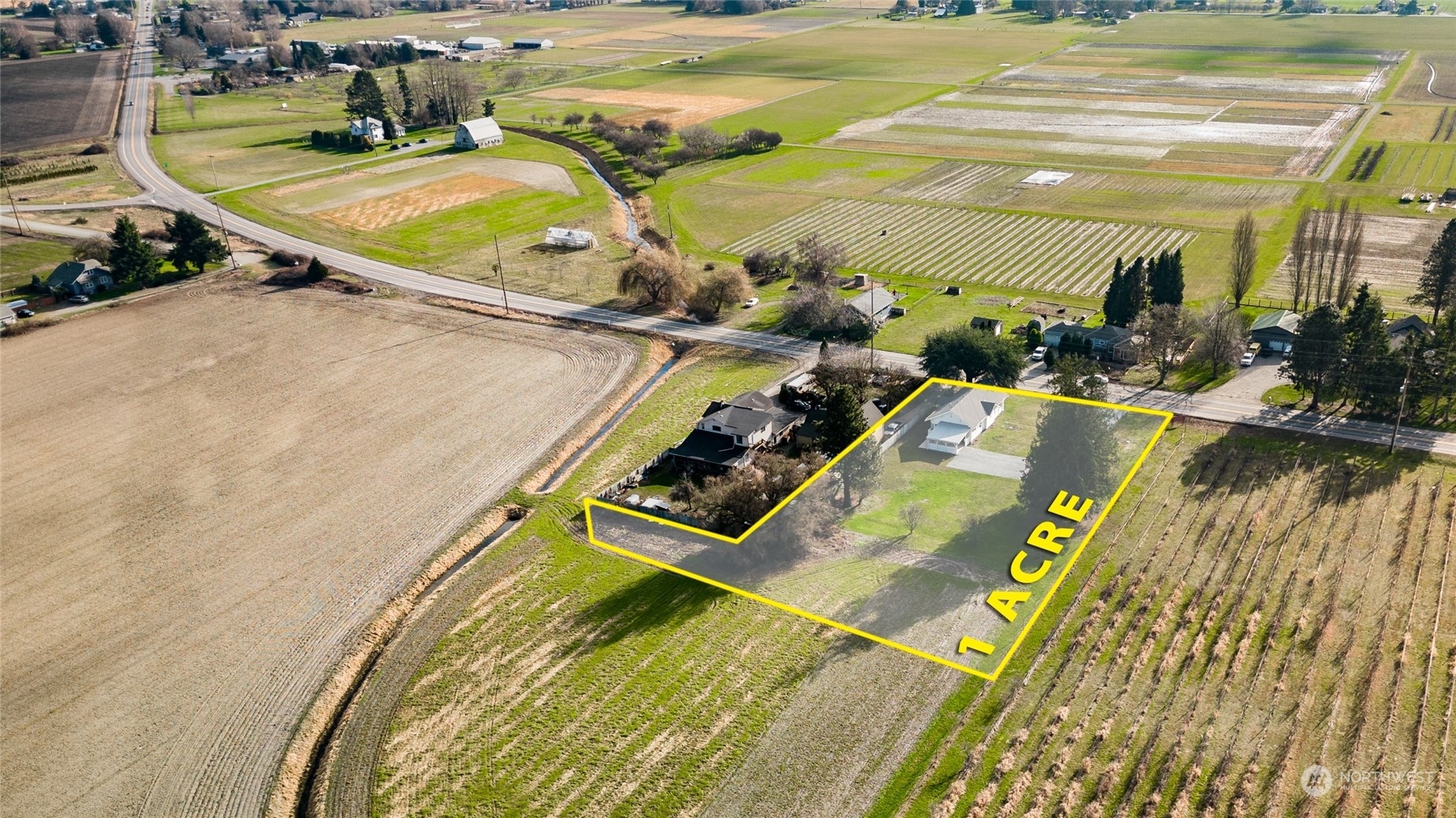 Property Photo: 16235 State Route 536 WA 98273