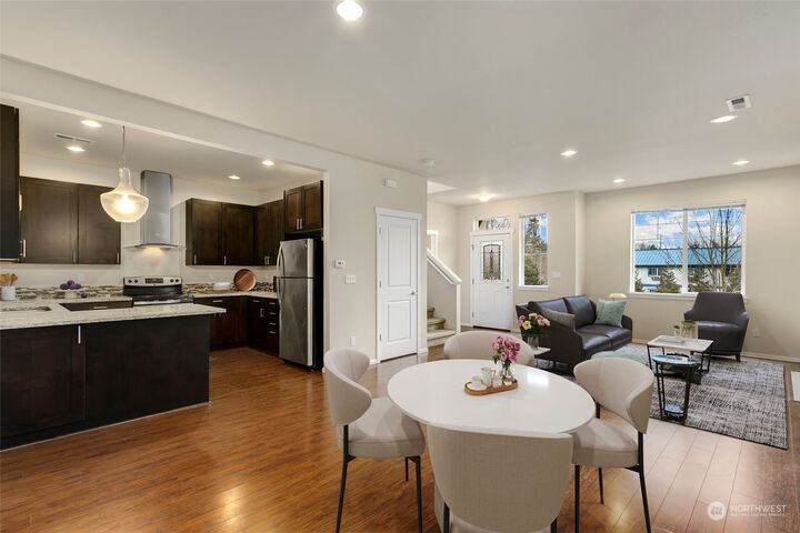 Property Photo: 2160 S 262nd Court WA 98198