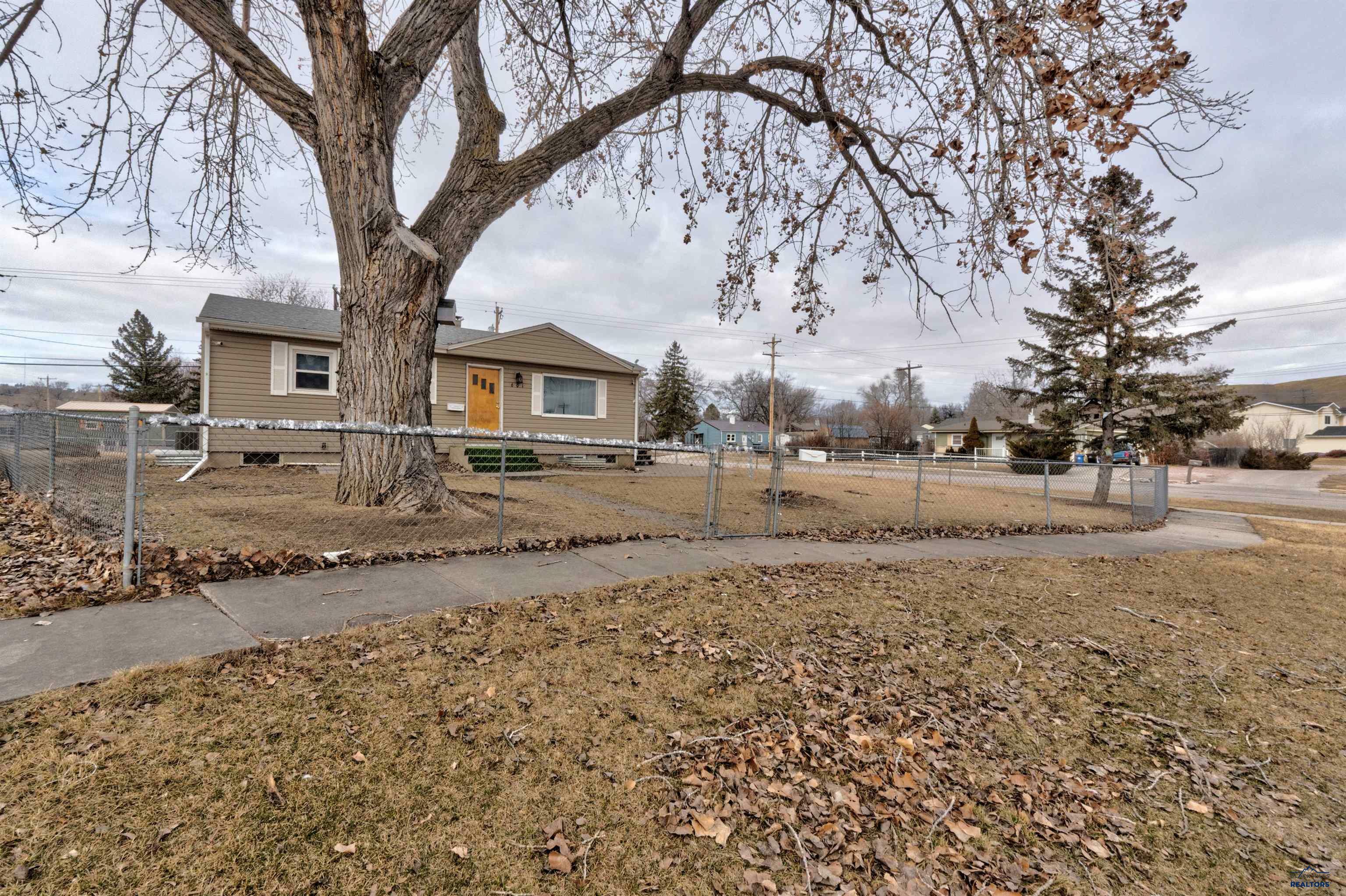 Property Photo:  601 Haines Ct  SD 57701 