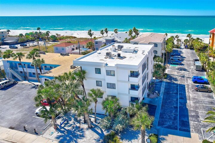 Property Photo:  2112 Gulf Boulevard 2B  FL 33785 