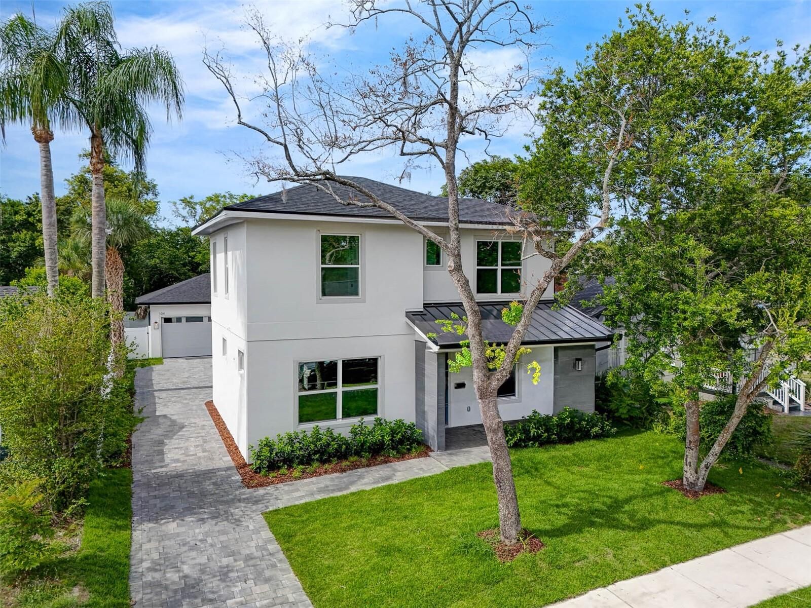 Property Photo:  104 E Rollins Street  FL 32804 