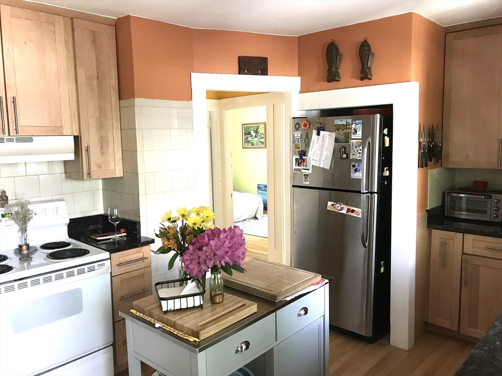 Property Photo: 11 York Ave. 11 MA 02472