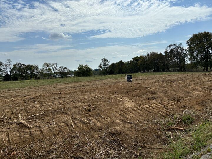 Property Photo: 3 Bohannon Road KY 40057