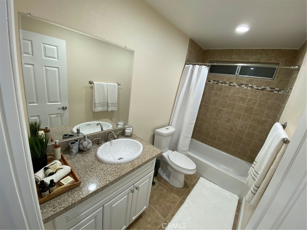 Property Photo:  4662 Avenida La Manana  CA 92252 