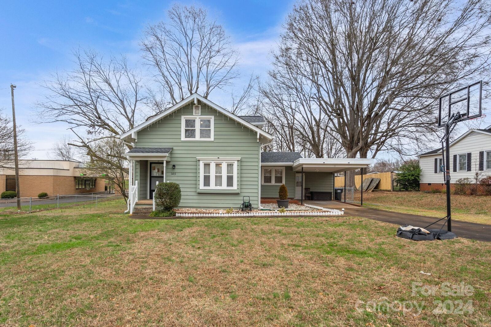 Property Photo:  145 West Avenue  NC 28166 