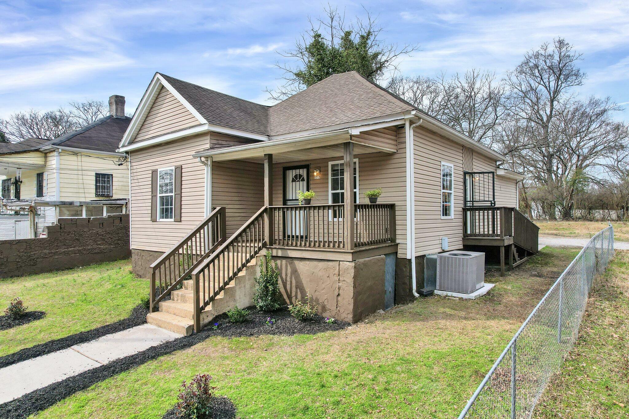 1717 Taylor St  Chattanooga TN 37406 photo