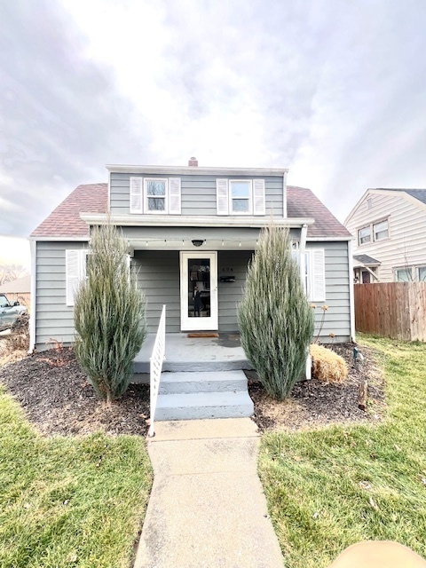 Property Photo: 624 S Oak Street IN 46040
