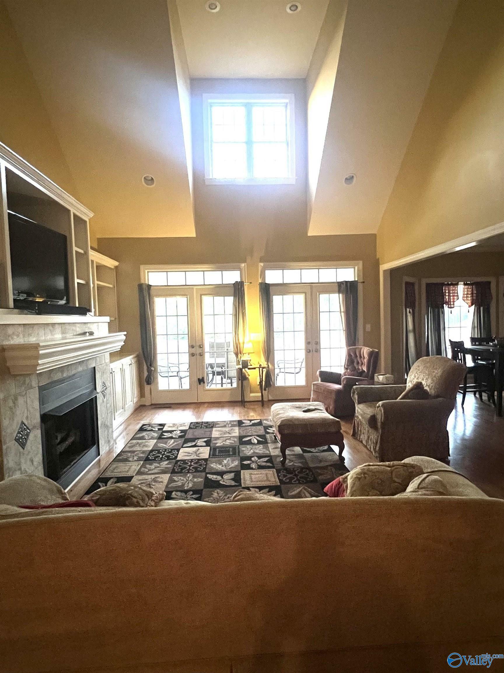 Property Photo: 248 Woodmont Drive AL 35175