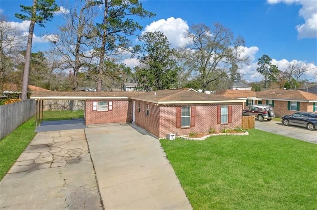 Property Photo: 478 Cumberland Drive LA 70458