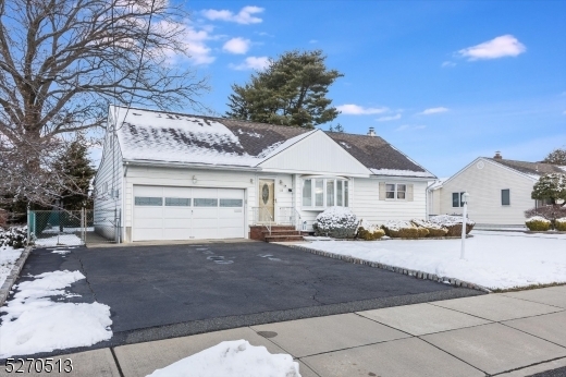 Property Photo: 122 Robin Hood Rd NJ 07013