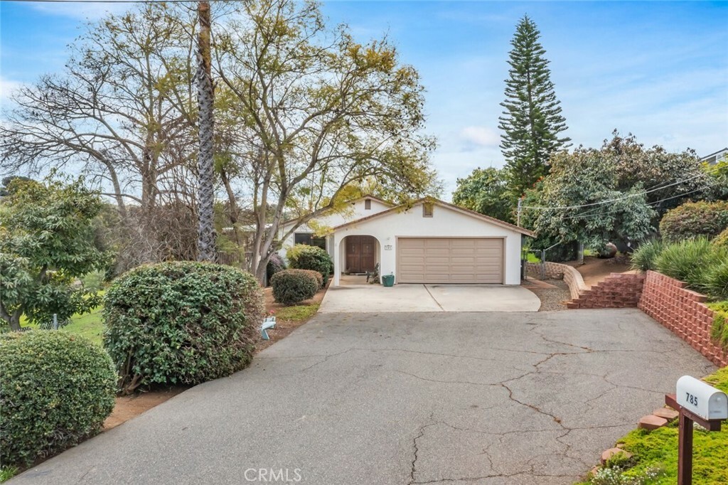 Property Photo:  785 Palomino Road  CA 92028 